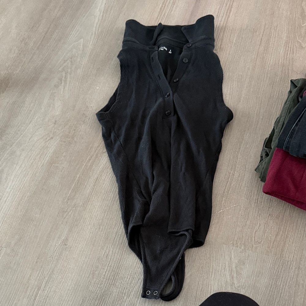 Abercrombie & Fitch Black Sleeveless Top